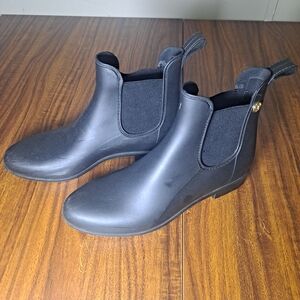 Black Ankle Rain Boots
